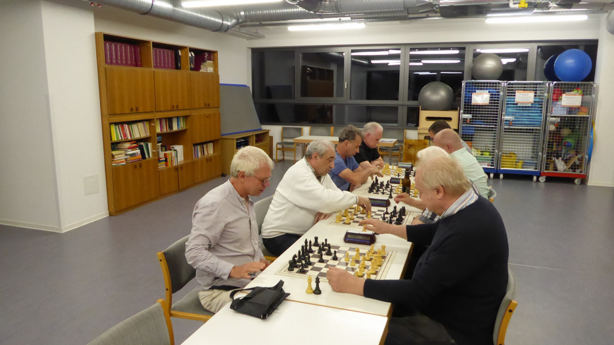 Neben Eugen Marc Svashko, Leonid Elkhanov und Wolfgang Pulina