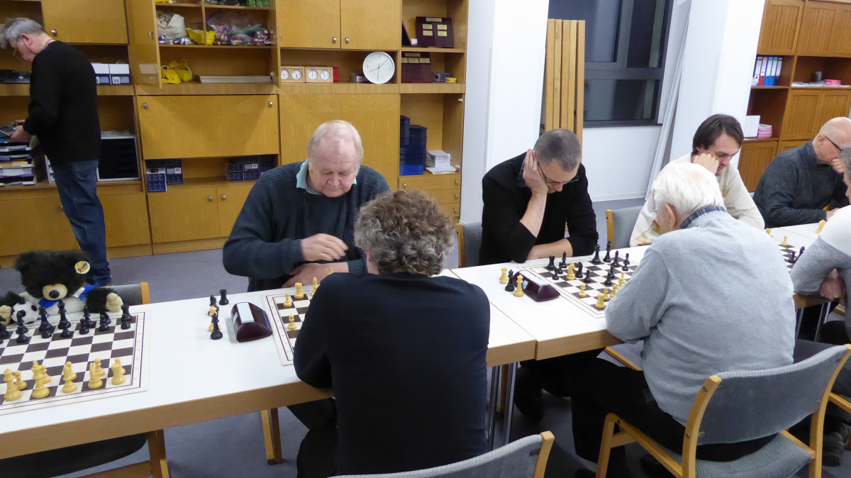 Neben Uli spielt Detlef Rost, Luca Lüschen und Dr. Holger Wiemers